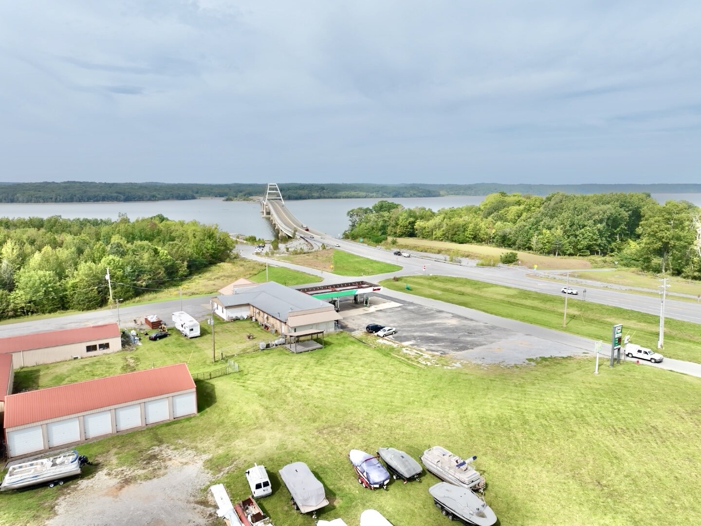 Image for Sinclair Convenience Store & Lake Barkley Liquors Auction