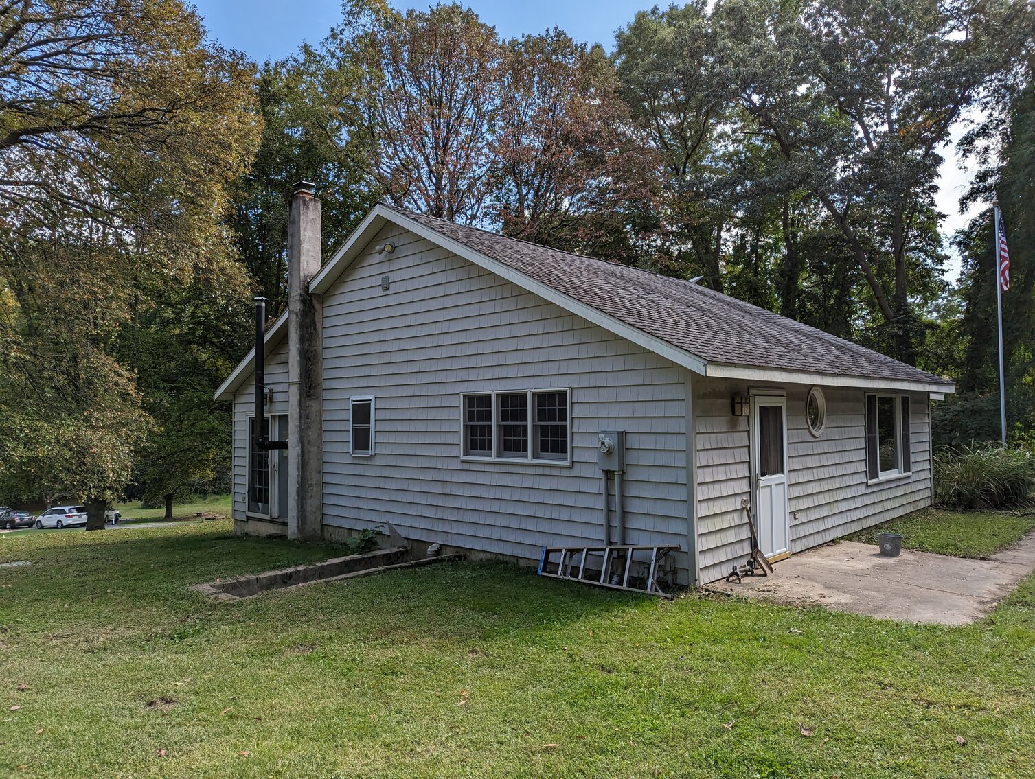 Image for VINYL-SIDED BUNGALOW ON PRIVATE 0.5+/- ACRE LOT