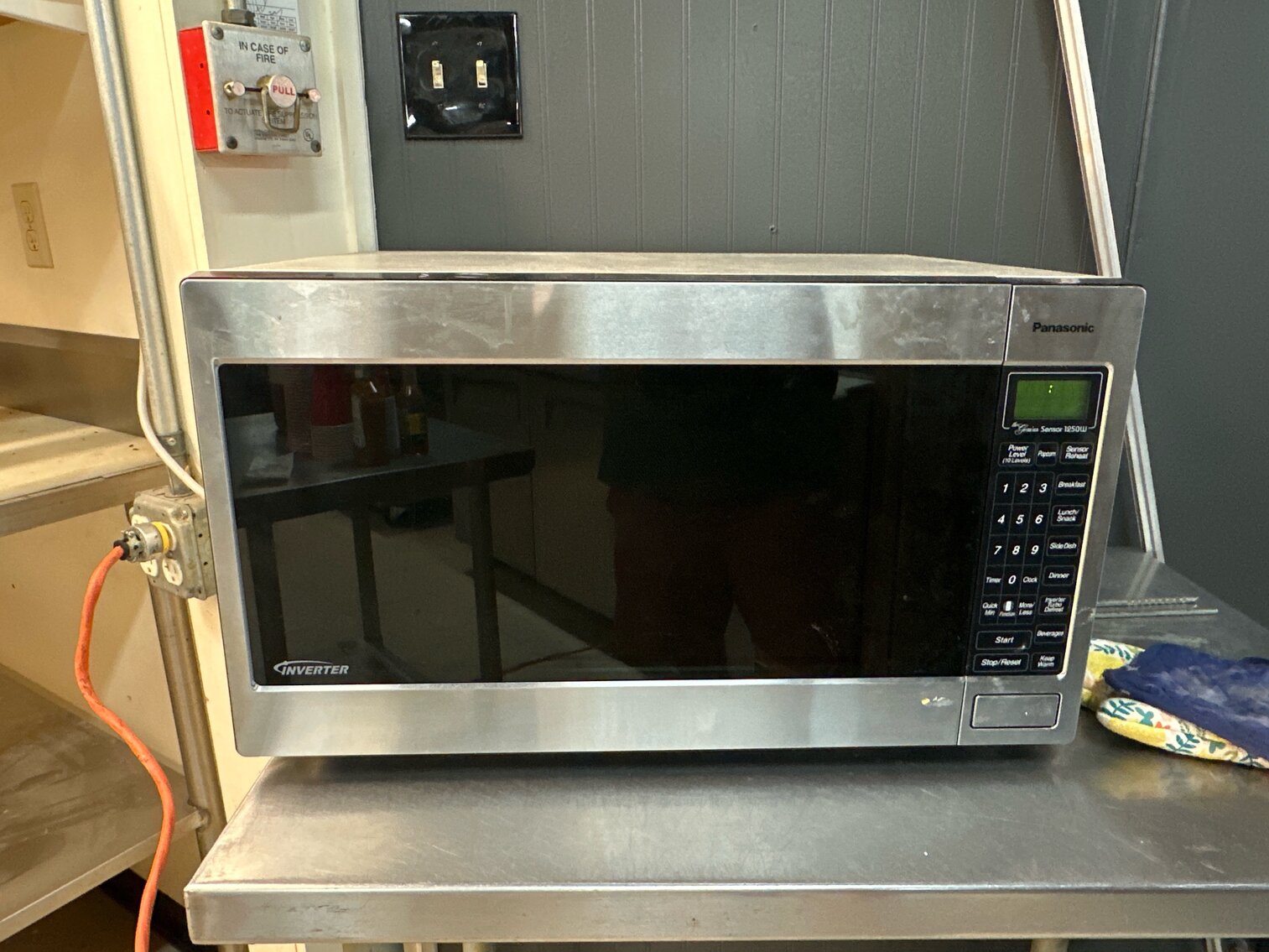 Panasonic Microwave Lot 2 of 2