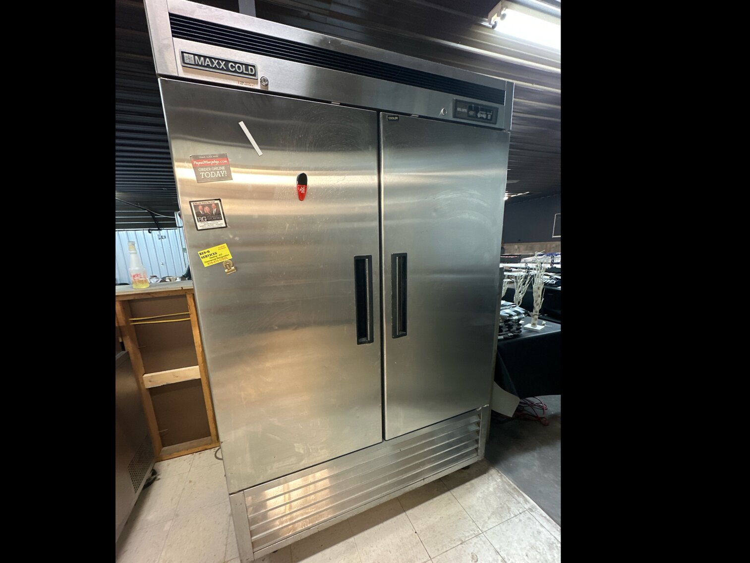 Refrigerator 2 Door - MAXX Cold Brand