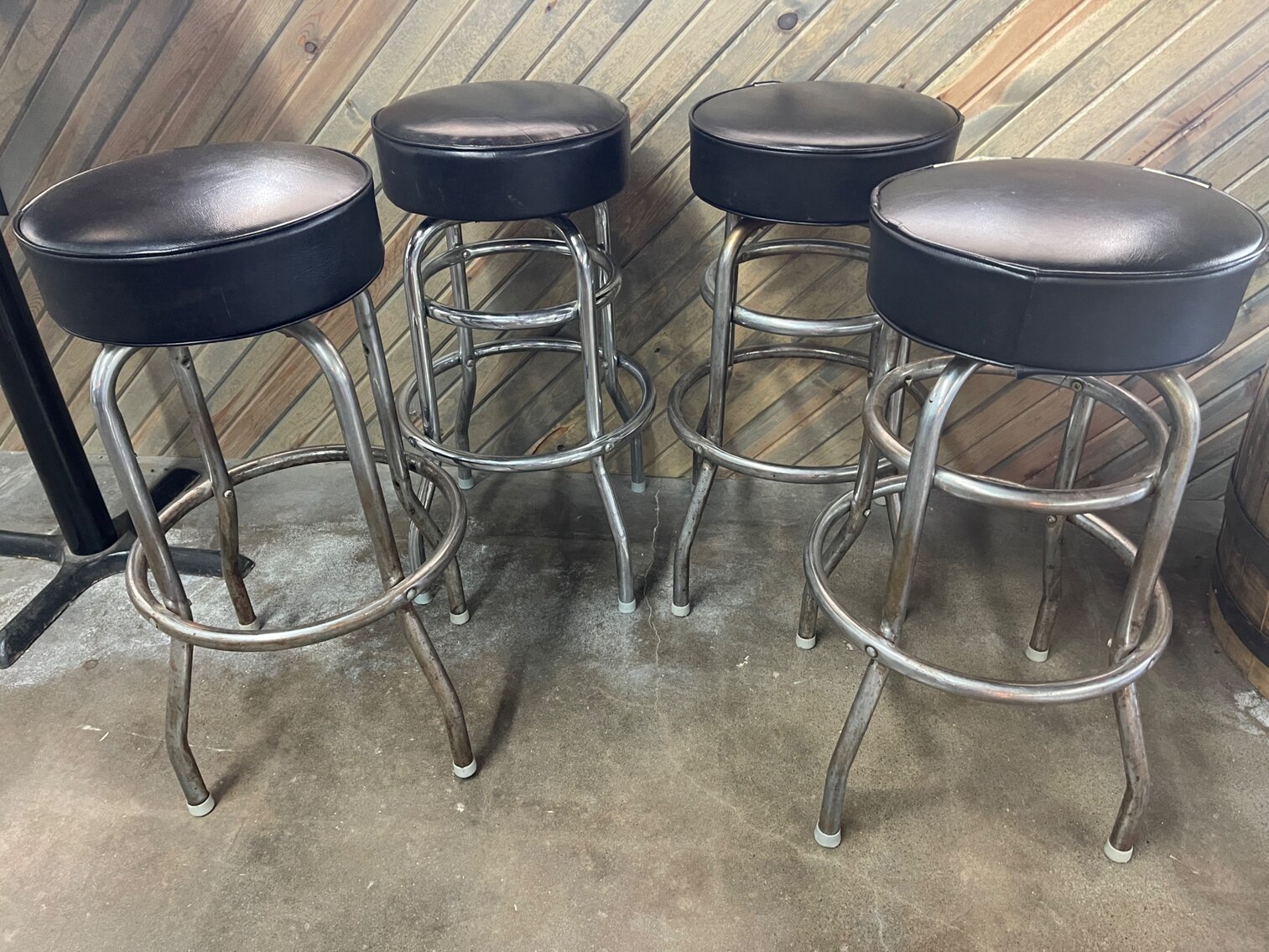 Vinyl Top Barstool Lot 4 of 5 - 4 stools