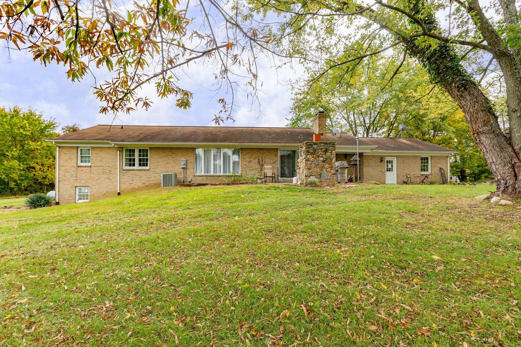 Image for 3 BR/2.5 BA Brick Home w/Garages/Shops on 27.37 +/- Acres--Loudoun County, VA