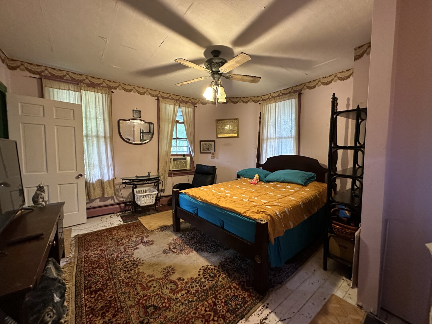 Image for Sold! Real Estate | 349 E. Dark Hollow Rd, Pipersville, PA 18947