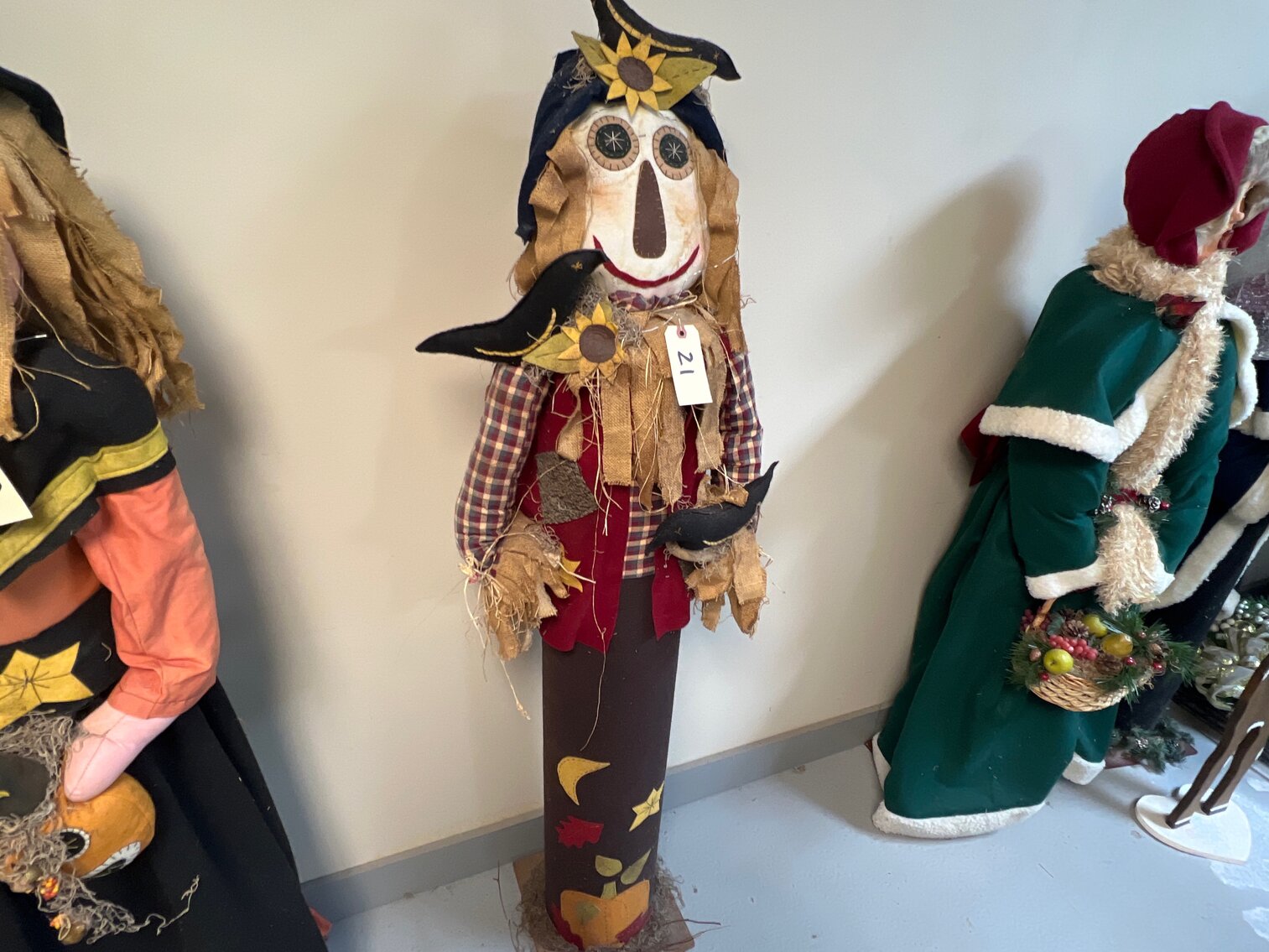 Image for Holiday Decorations and Décor Online Auction – Boyertown, PA