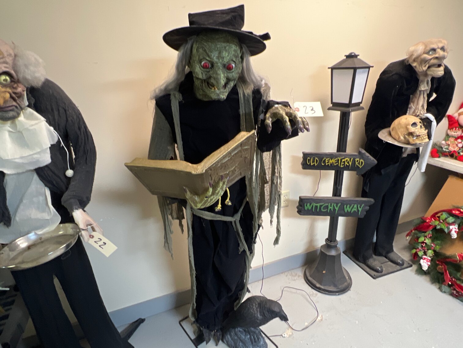 Image for Holiday Decorations and Décor Online Auction – Boyertown, PA