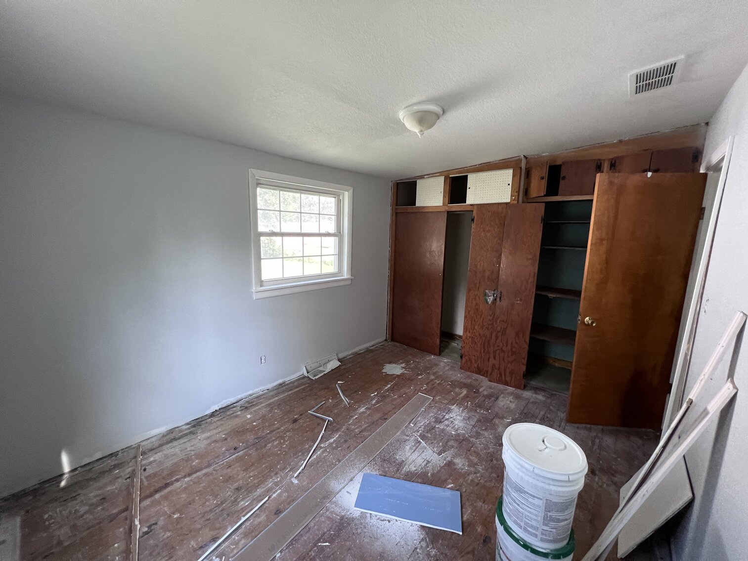 Image for MINIMUM BID AUCTION $45,000! 3758 McGregor Ln