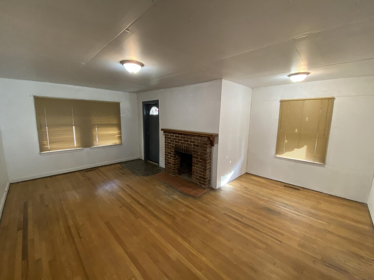 Image for SOLD $79,200 - Clean 3 Bedroom in Saint Albans