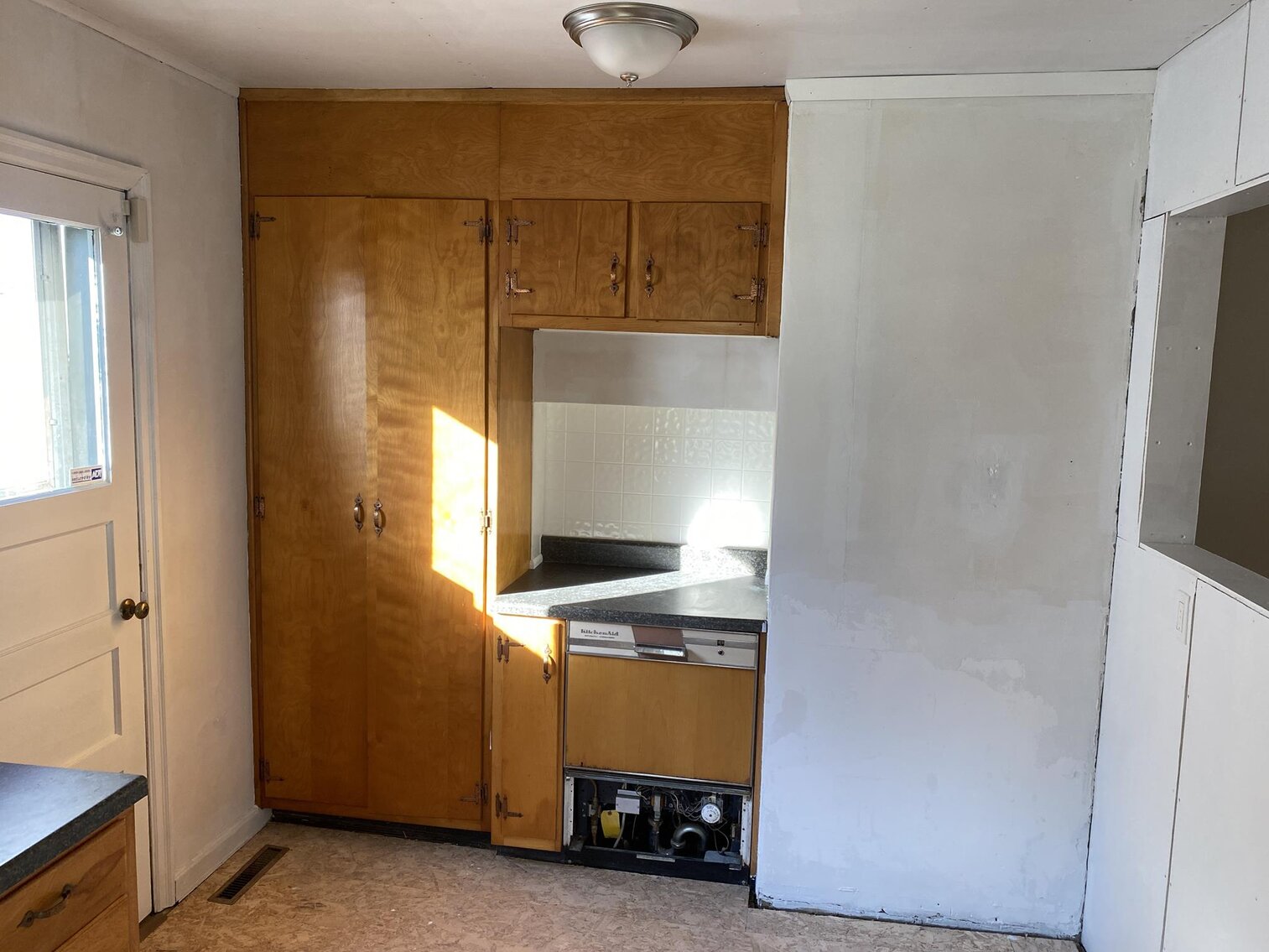 Image for SOLD $79,200 - Clean 3 Bedroom in Saint Albans