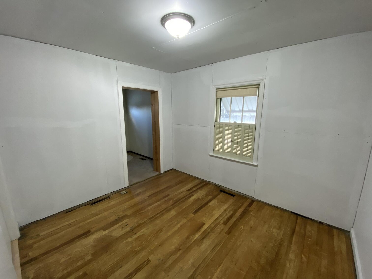 Image for SOLD $79,200 - Clean 3 Bedroom in Saint Albans