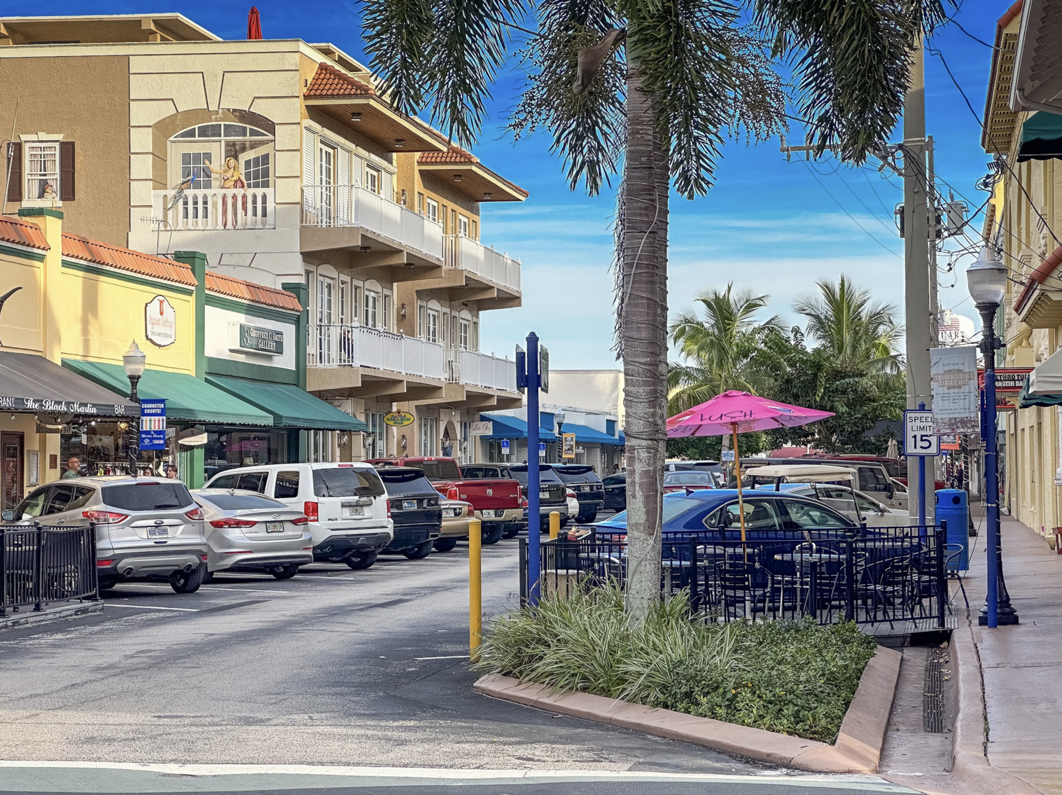 Image for For Sale ONLY at ABSOLUTE AUCTION this 3BR/2.5 Ranch Pool Home in GREAT Location