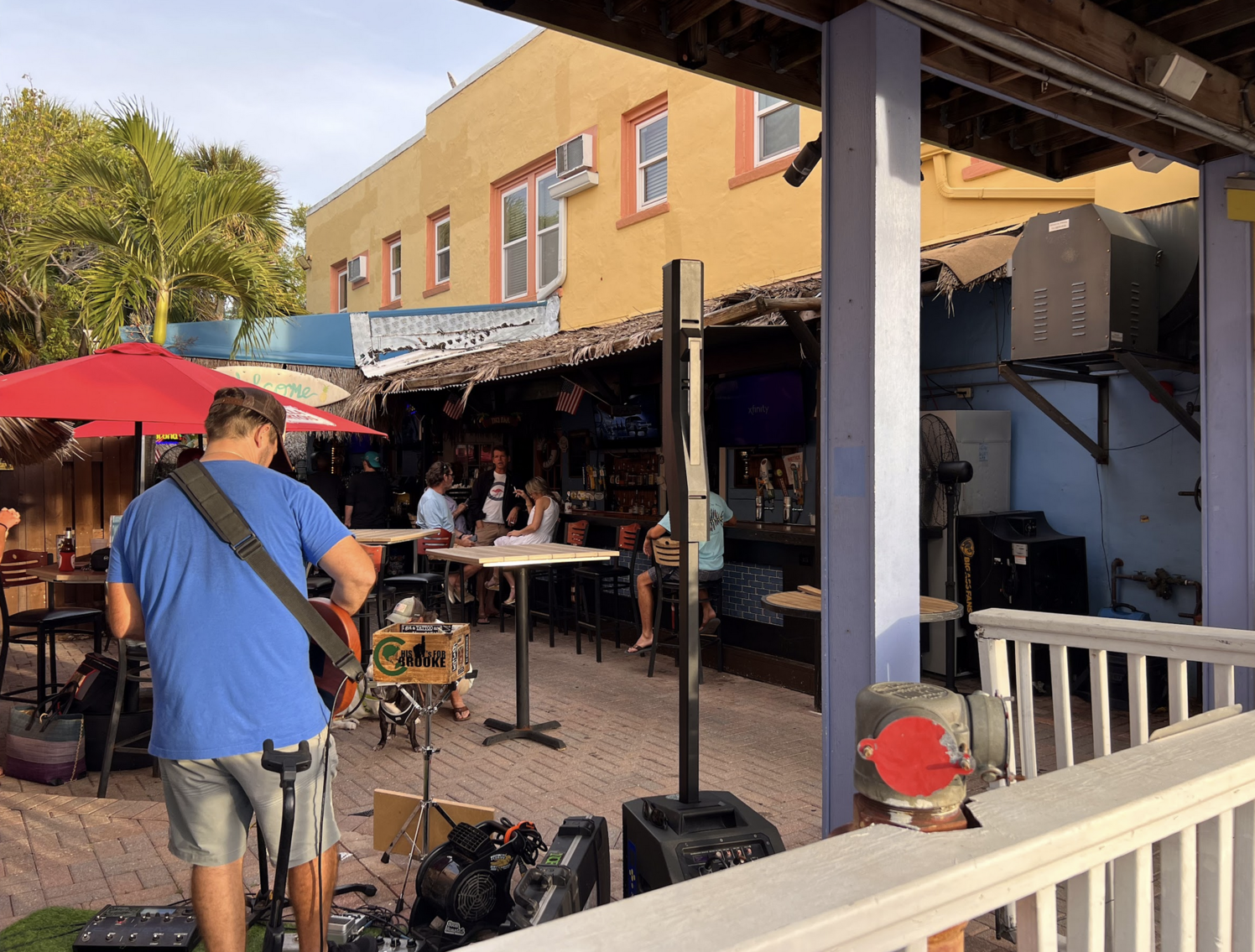 Image for For Sale ONLY at ABSOLUTE AUCTION this 3BR/2.5 Ranch Pool Home in GREAT Location