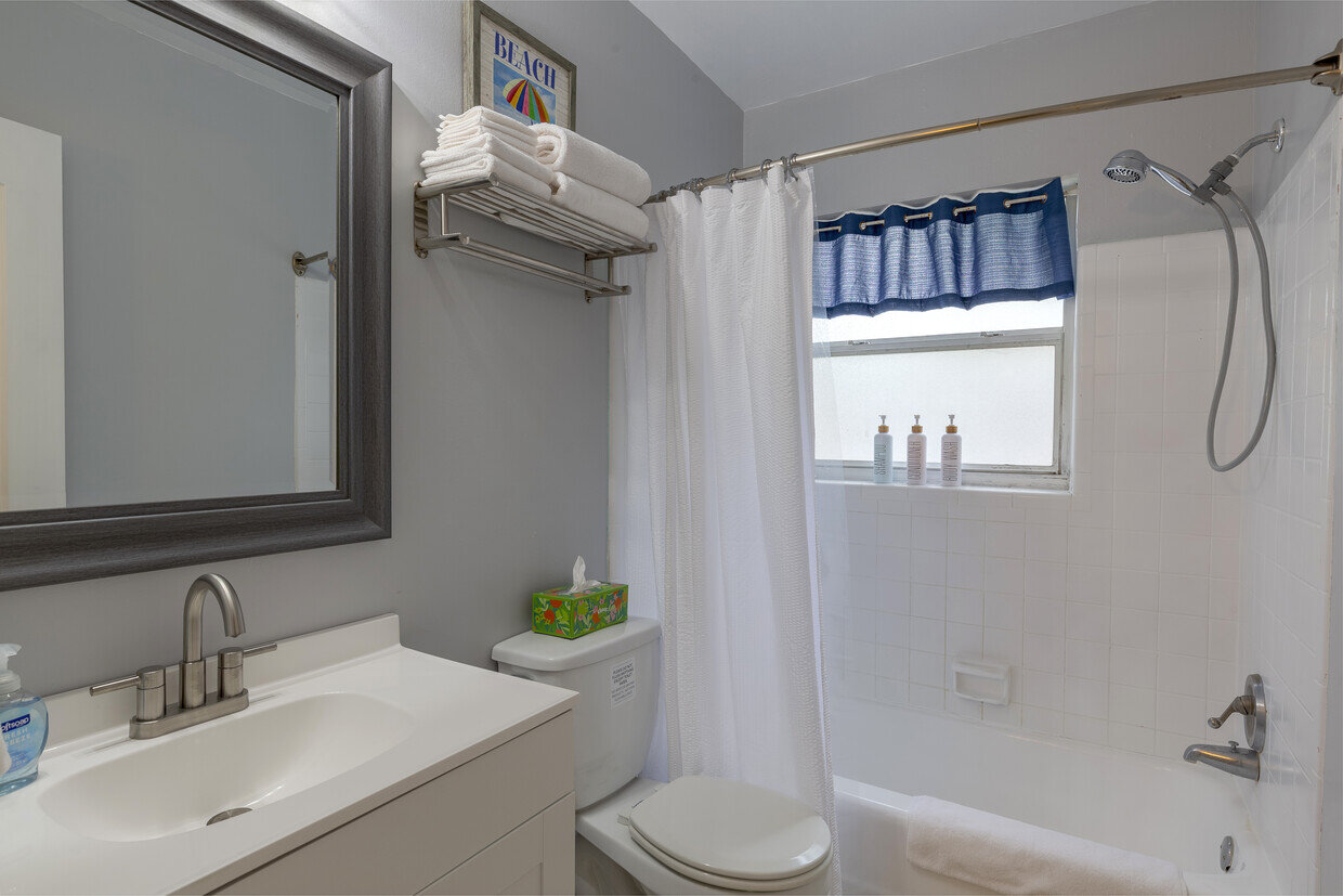 Image for 644 72 Ave , St Pete Beach FL 33706