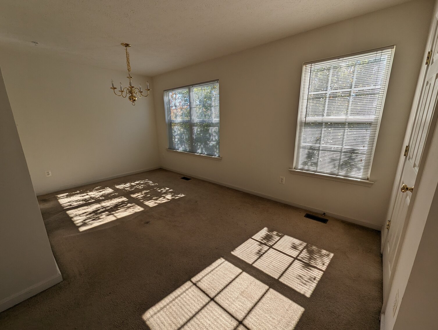 Image for 4 BR, 3.5 BA SPACIOUS EOG VINYL SIDED TOWNHOME