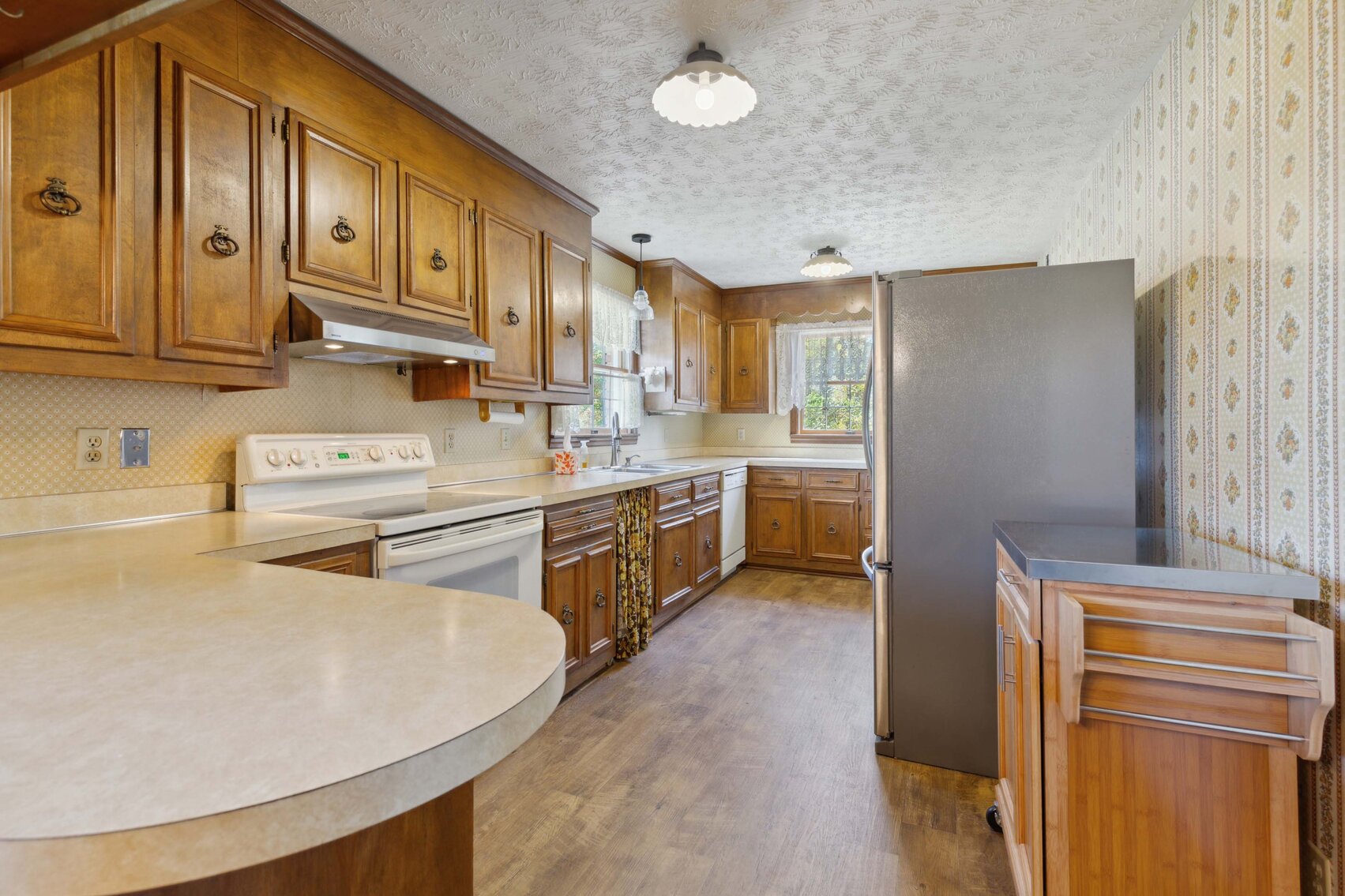 Image for 1992 Locke Bend Road, McMinnville