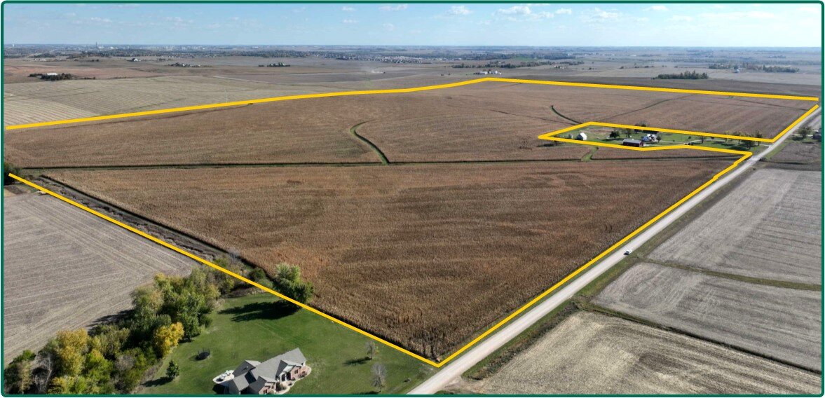 Image for Closed - Linn Co., IA - 233.96 Ac., m/l (010-2721-01)