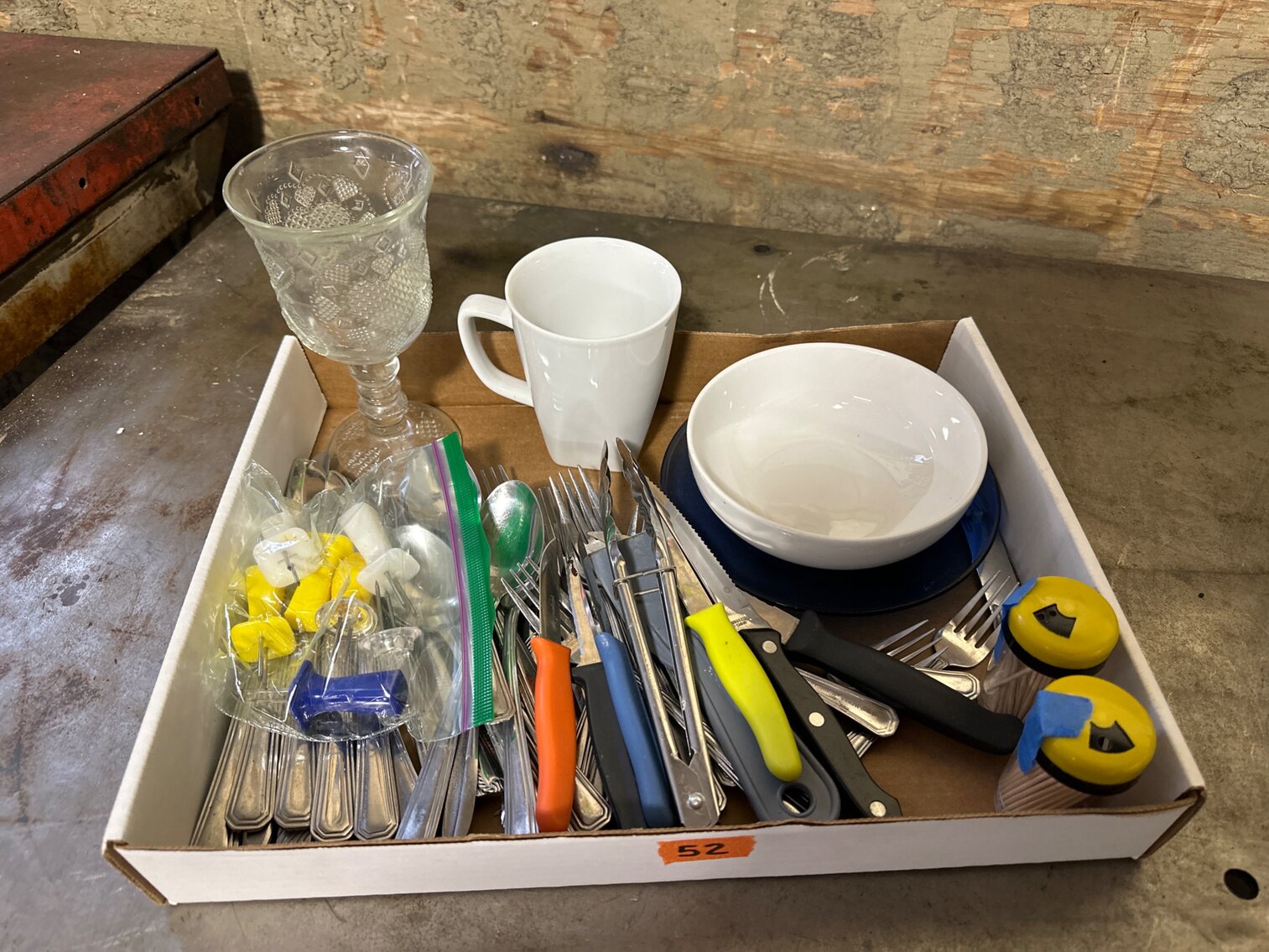 Utensils, Glasses