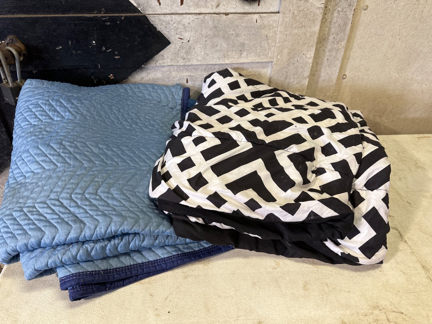 Moving Blanket and Comforter 