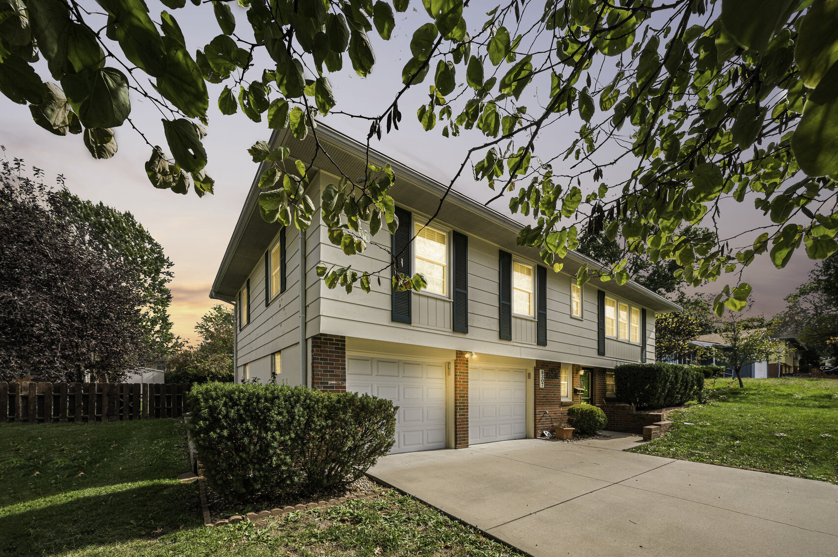 Image for REAL ESTATE & PERSONAL PROPERTY AUCTION