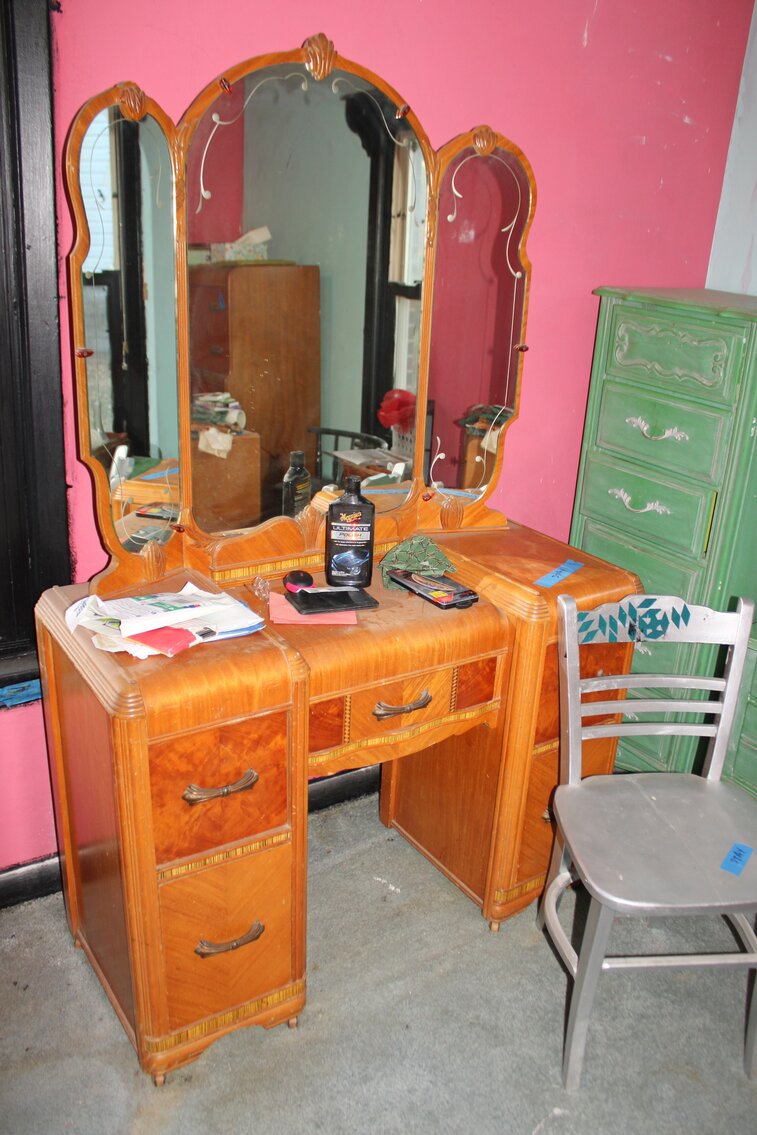 Image for EMERGENCY LAST MINUTE ESTATE AUCTION