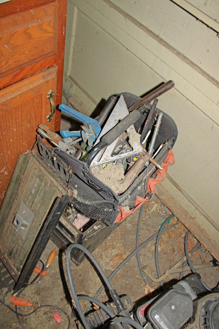 Image for EMERGENCY LAST MINUTE ESTATE AUCTION