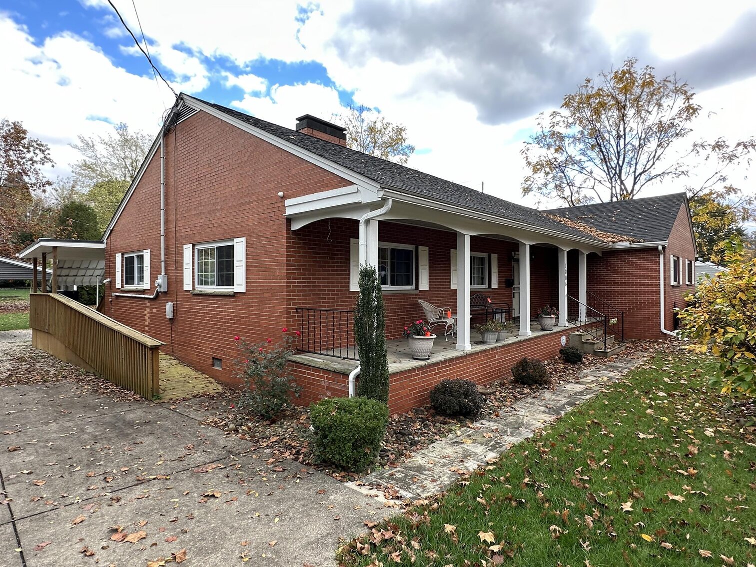 Image for SOLD $181,500 - Spacious 3 Bedroom Brick Ranch in Saint Albans