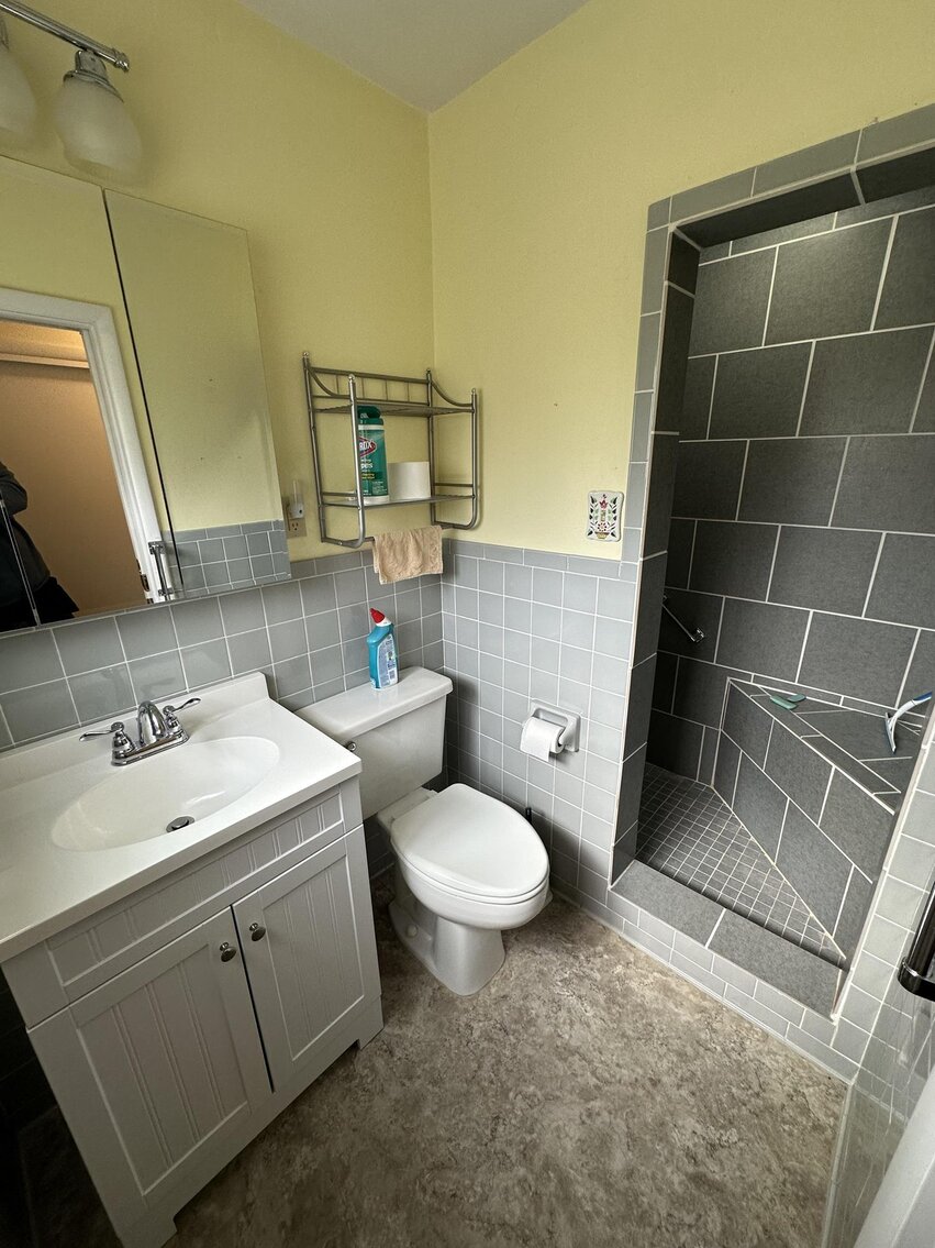 Image for SOLD $181,500 - Spacious 3 Bedroom Brick Ranch in Saint Albans