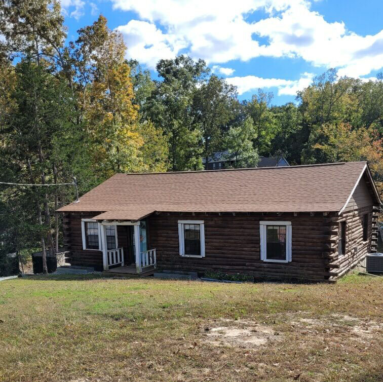Image for Estate Auction: Barber Estate: Cabin on Grand Valley Lake, Saulsbury, TN 38067