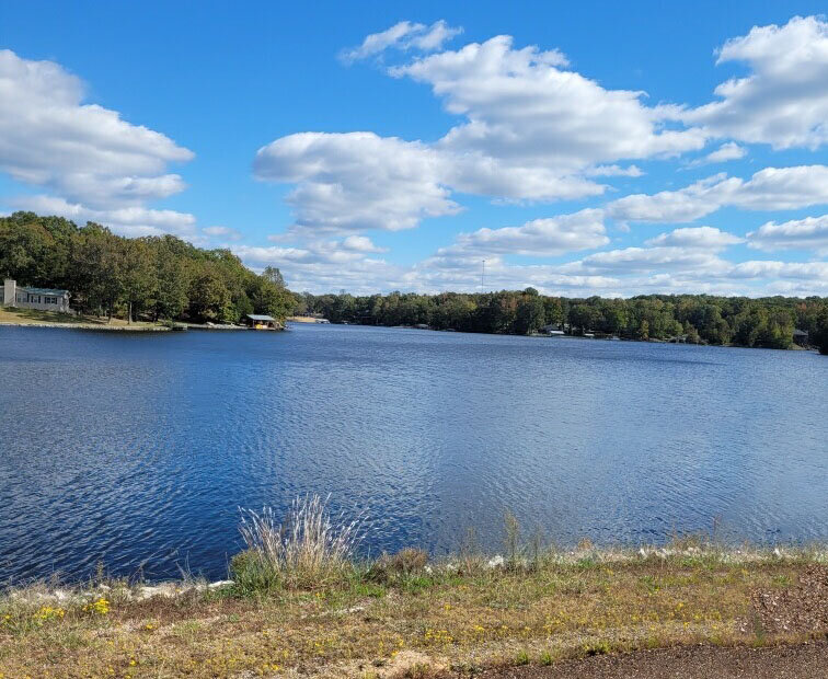 Image for Estate Auction: Barber Estate: Cabin on Grand Valley Lake, Saulsbury, TN 38067