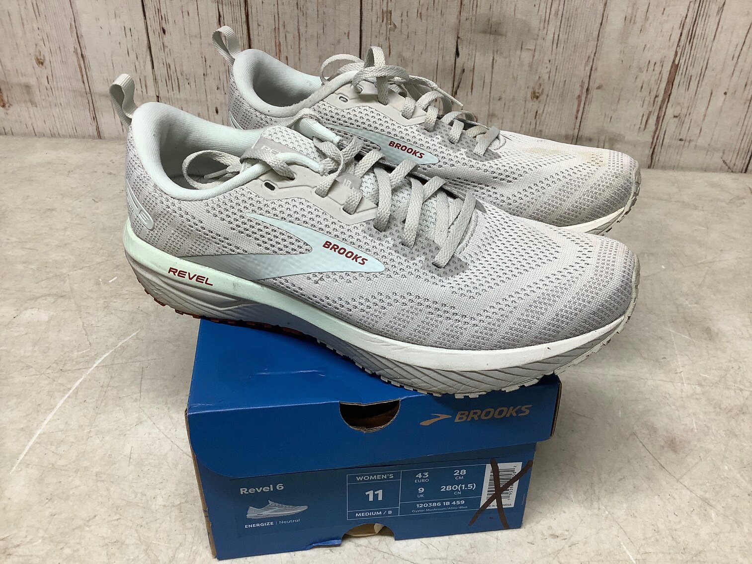 Womens 11, Brooks, Revel 6