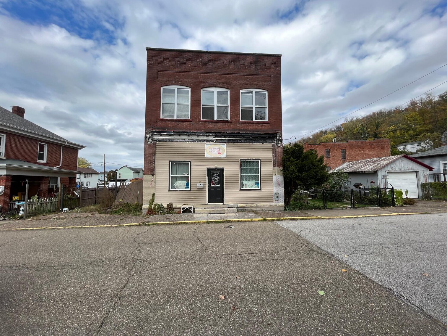 SOLD Great Commercial Building in Marshall County