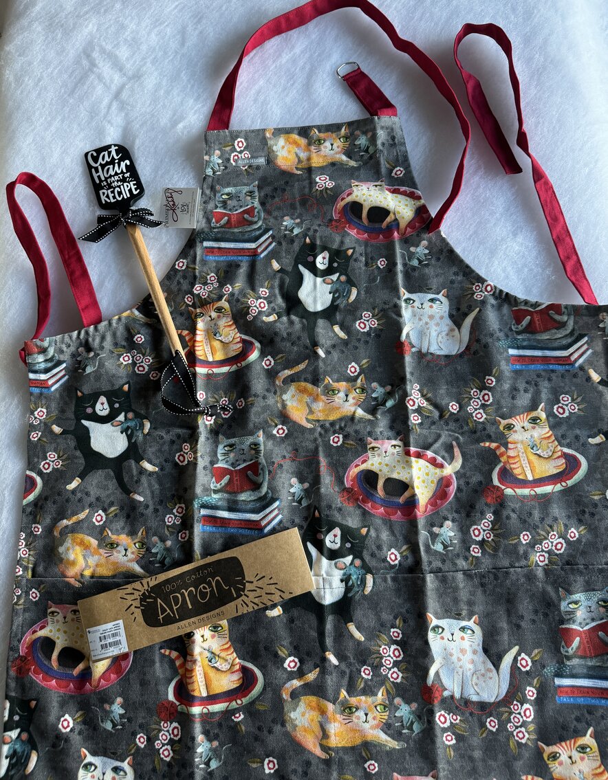 Michelle Allen Crazy Cat Apron, Cat Hair Spatula and Magnetic Kitchen Note Pad