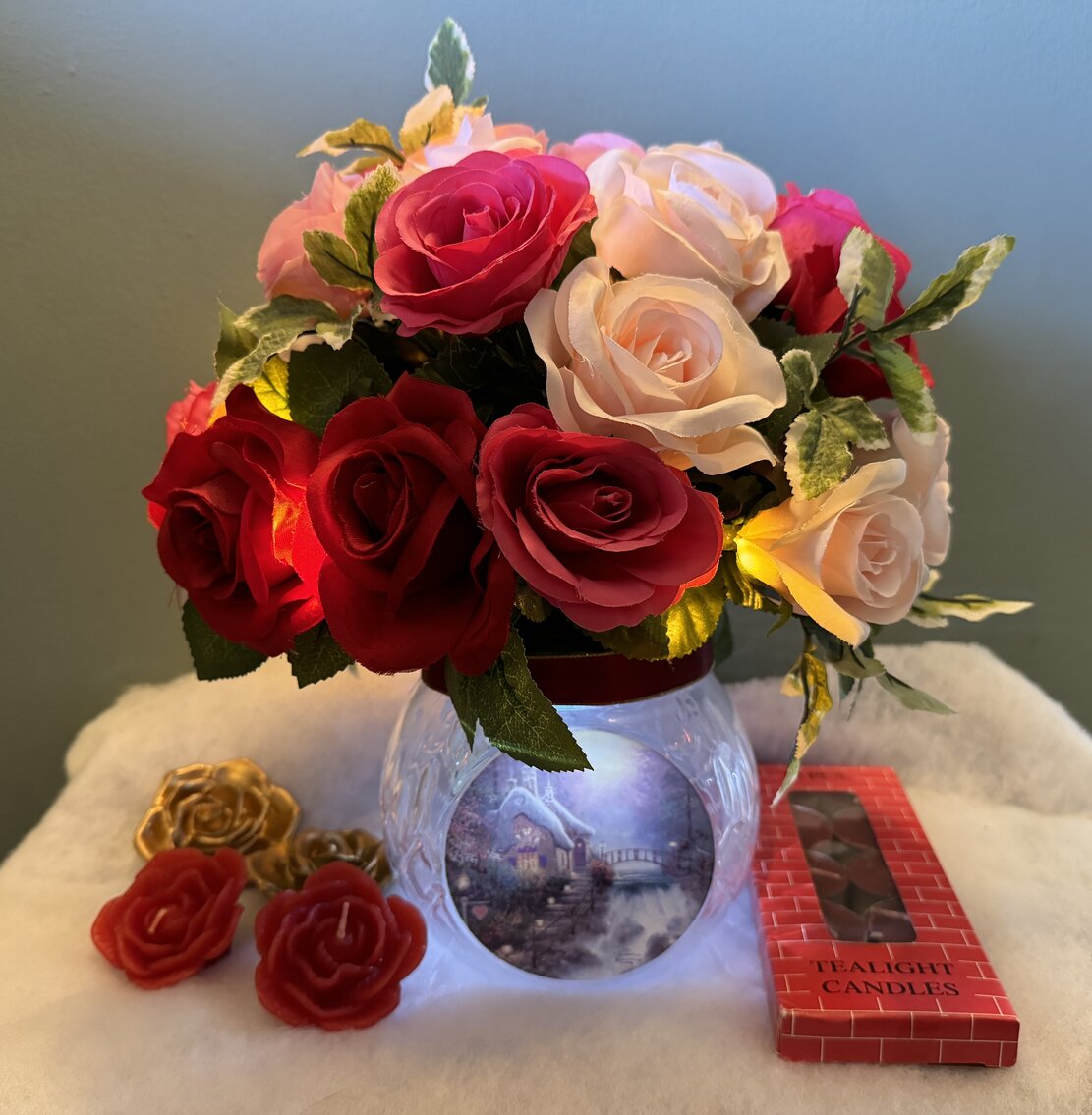 Thomas Kinkade Today, Tommorrow, Always Lighted Centerpiece of Roses by Bradford Exchange 