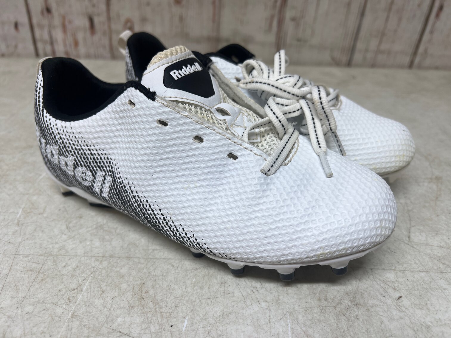 Kids 2.5 Riddell spikes 