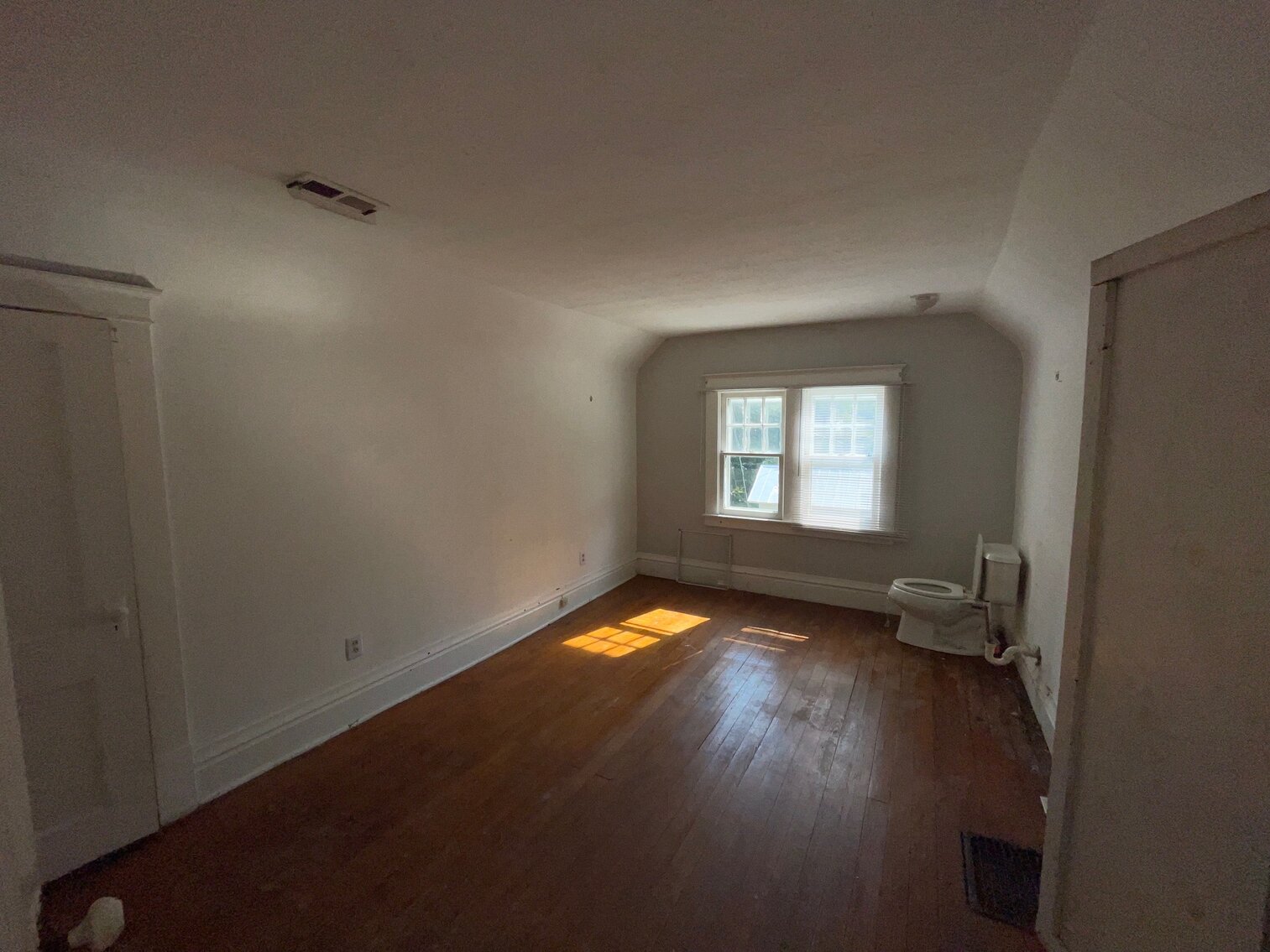 Image for 3 Bedroom Farmhouse with Multiple Outbuildings in Lesage