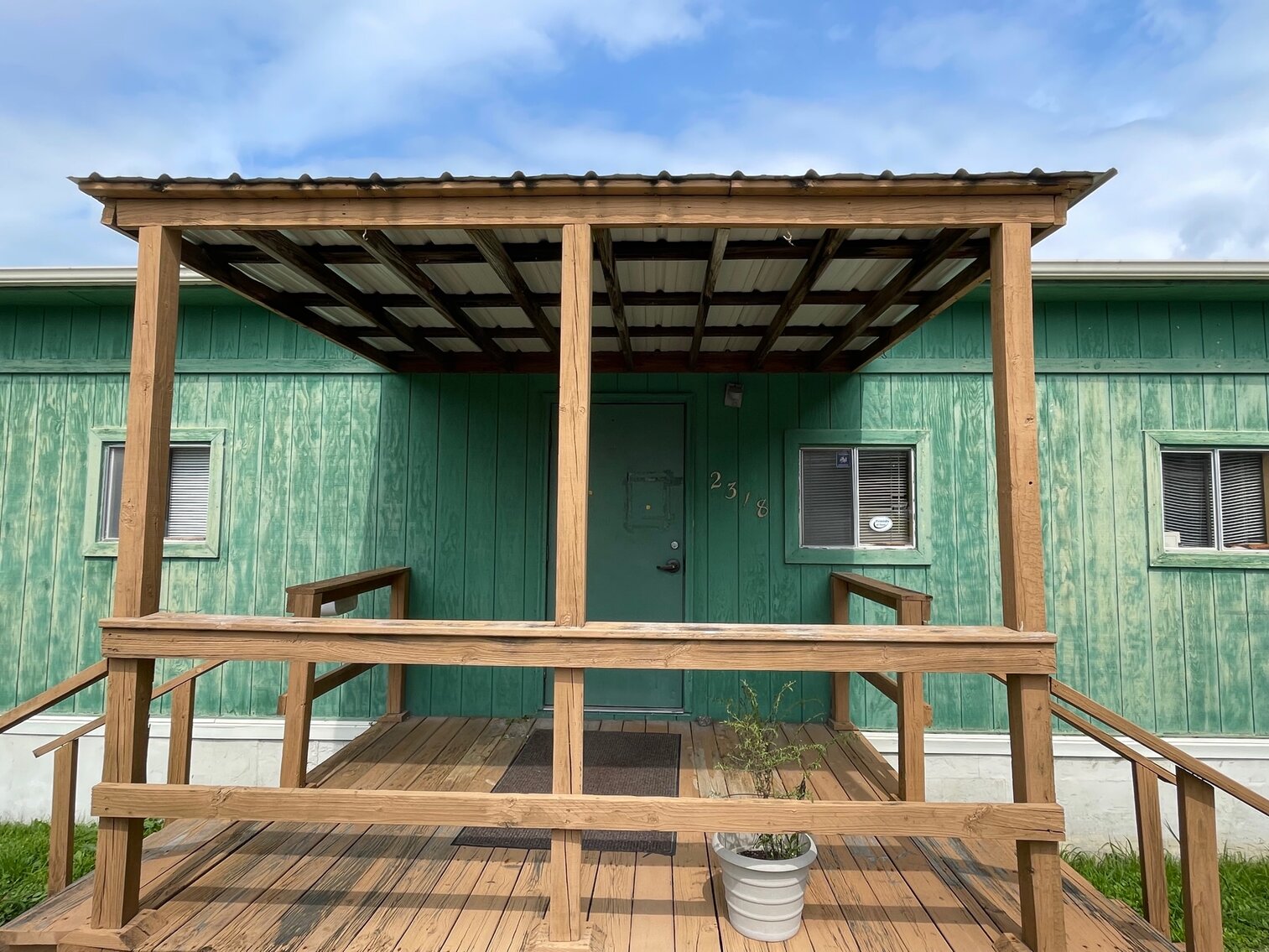 Image for SOLD $35,200 - Income-Generating Kanawha County Office Building