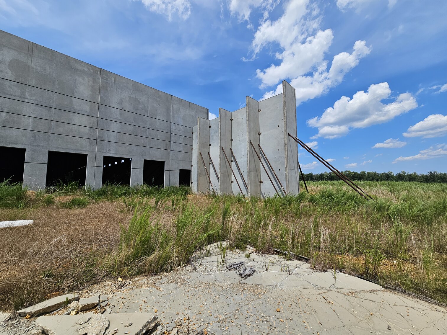 Image for Public Auction | 284,000± SF Industrial Warehouse | 103.62± AC | Meadowville Technology Park | Special Commissioner’s Sale | 1600 Digital Drive | Chesterfield County, VA