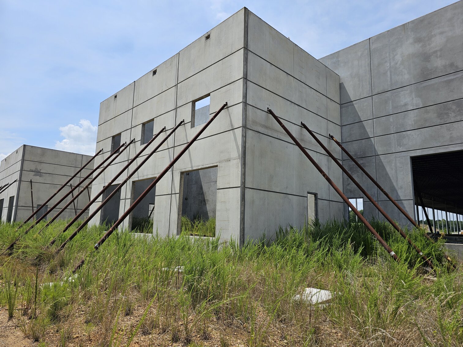 Image for Public Auction | 284,000± SF Industrial Warehouse | 103.62± AC | Meadowville Technology Park | Special Commissioner’s Sale | 1600 Digital Drive | Chesterfield County, VA