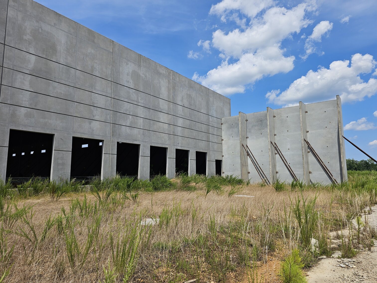 Image for Public Auction | 284,000± SF Industrial Warehouse | 103.62± AC | Meadowville Technology Park | Special Commissioner’s Sale | 1600 Digital Drive | Chesterfield County, VA