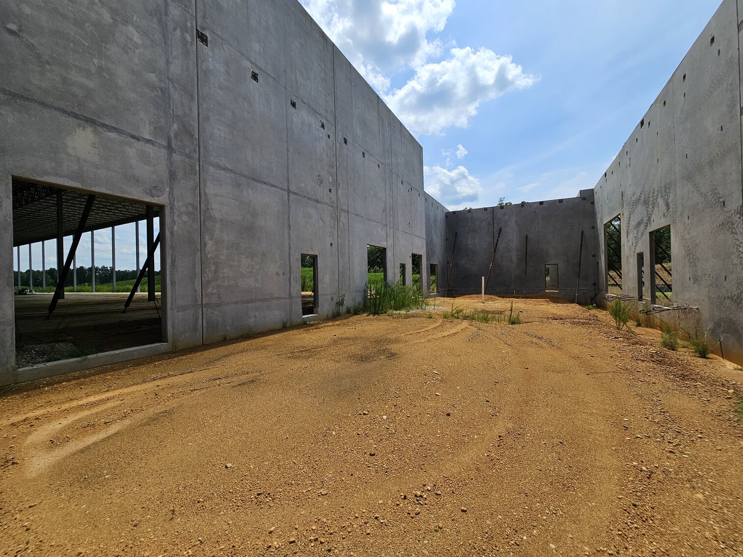 Image for Public Auction | 284,000± SF Industrial Warehouse | 103.62± AC | Meadowville Technology Park | Special Commissioner’s Sale | 1600 Digital Drive | Chesterfield County, VA