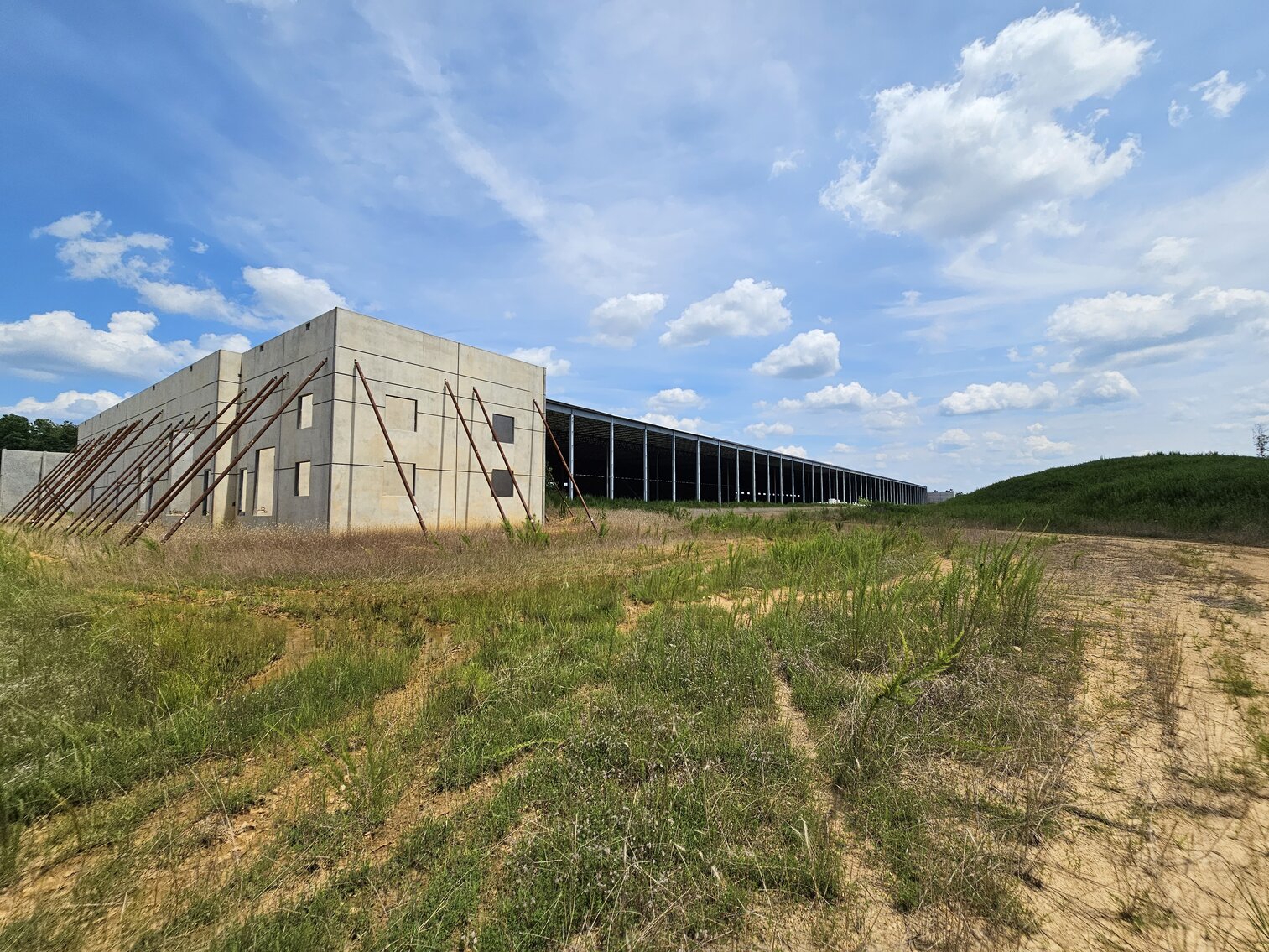 Image for Public Auction | 284,000± SF Industrial Warehouse | 103.62± AC | Meadowville Technology Park | Special Commissioner’s Sale | 1600 Digital Drive | Chesterfield County, VA