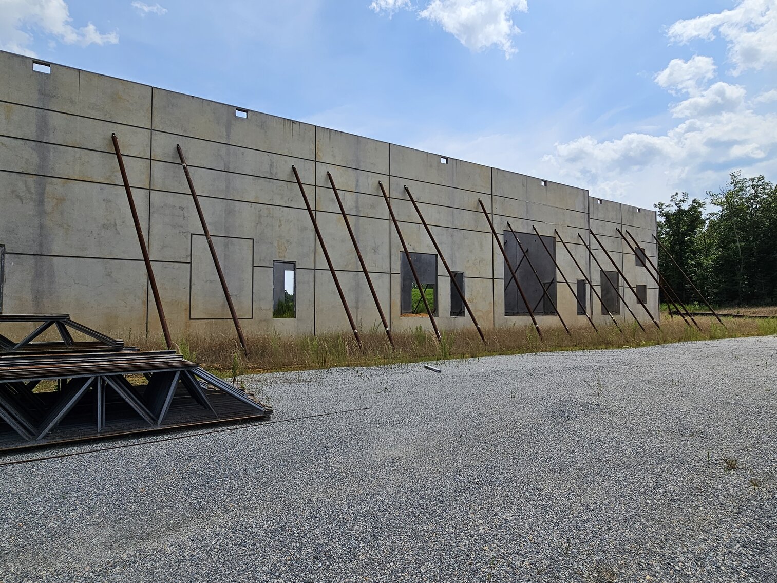 Image for Public Auction | 284,000± SF Industrial Warehouse | 103.62± AC | Meadowville Technology Park | Special Commissioner’s Sale | 1600 Digital Drive | Chesterfield County, VA