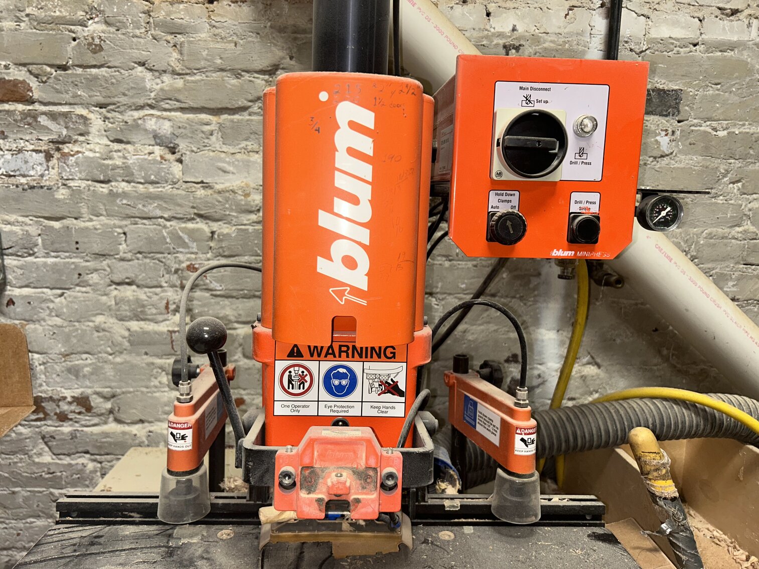 BLUM Machine