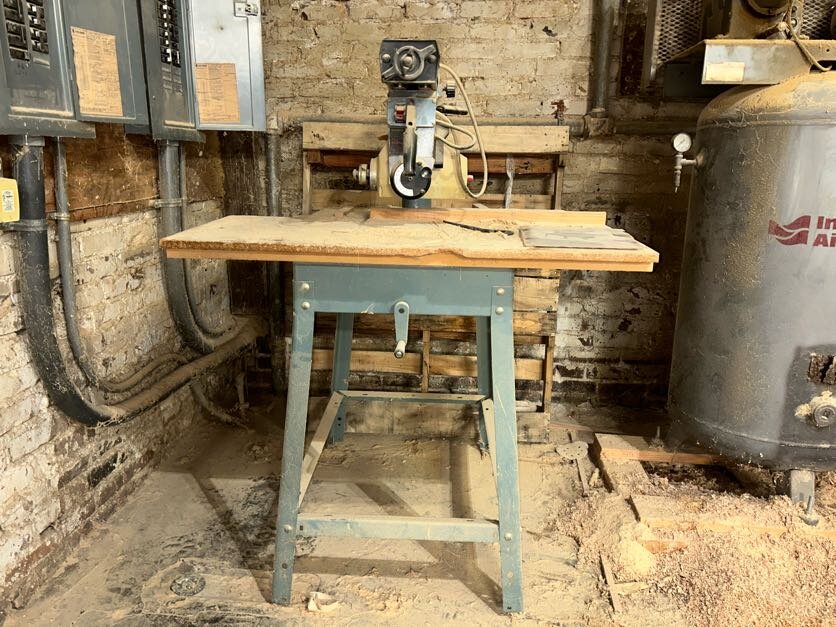 Radial Arm Saw by air compressors
