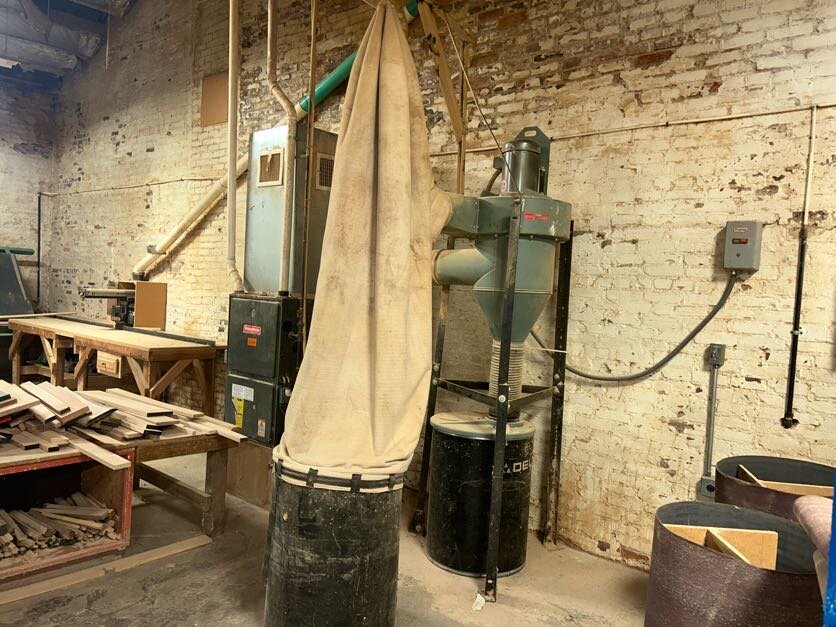 Delta Dust Collector