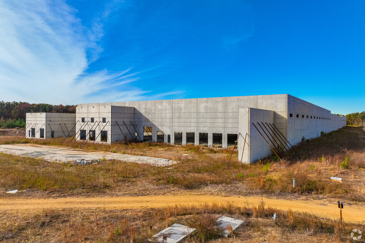 Image for Public Auction | 284,000± SF Industrial Warehouse | 103.62± AC | Meadowville Technology Park | Special Commissioner’s Sale | 1600 Digital Drive | Chesterfield County, VA