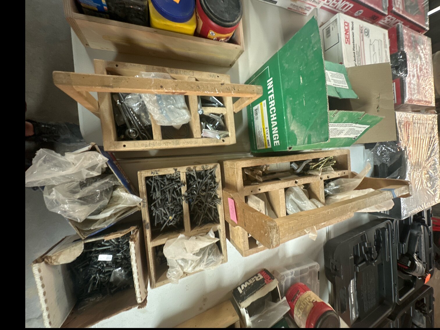 Misc screws, etc. Lot 1 of 2