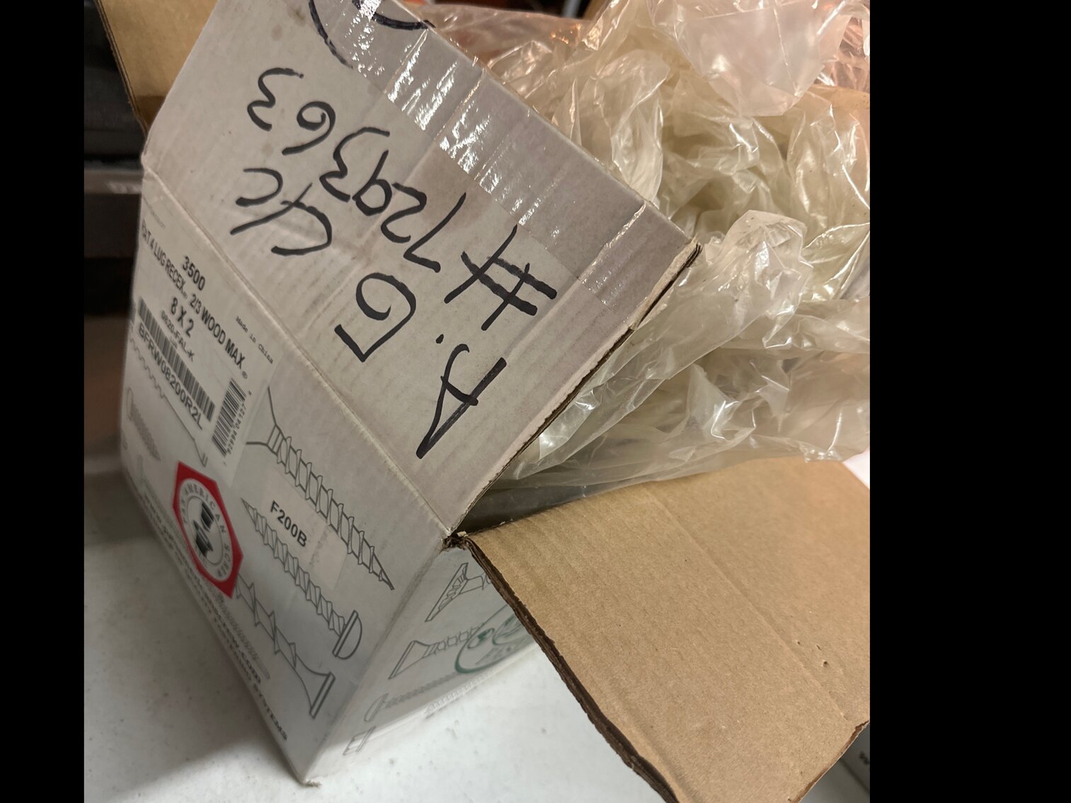 (1) box  screws