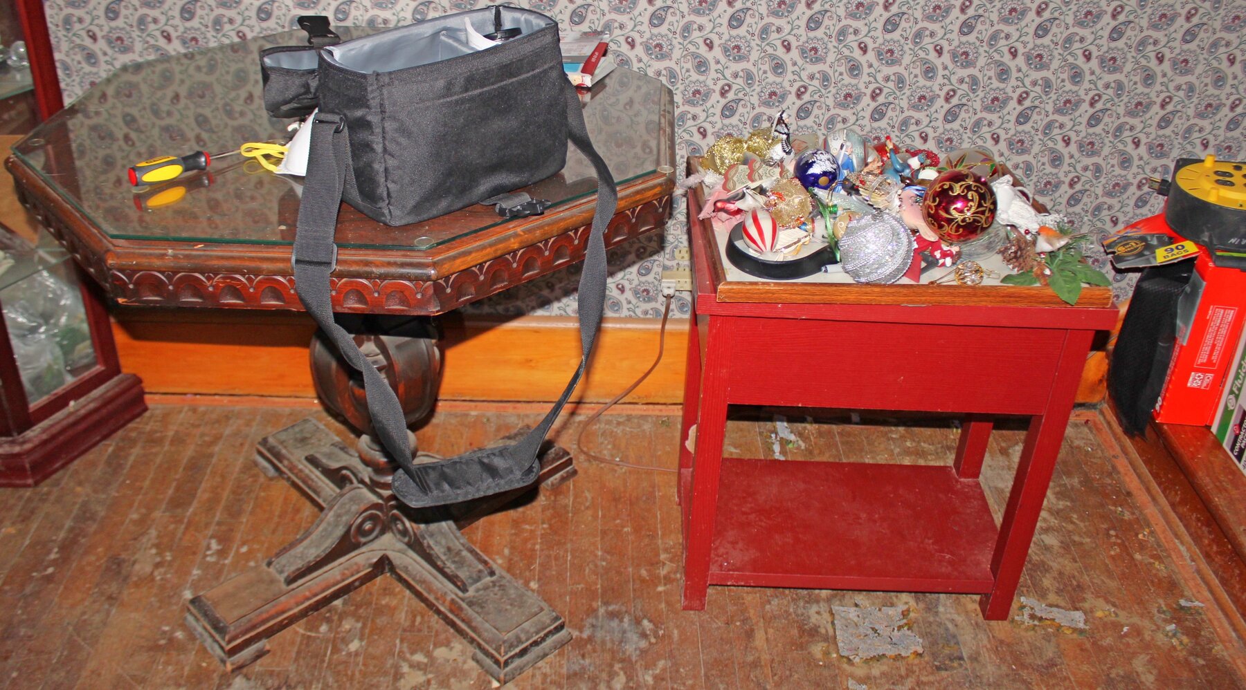 Image for TREASURE HUNT ESTATE AUCTION