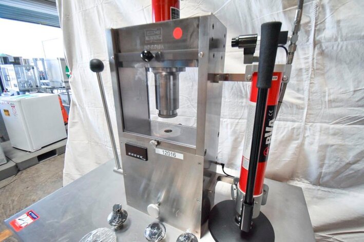 Image for MJK1795 Natoli Single Station Lab Tablet Press (NP-RD10A)