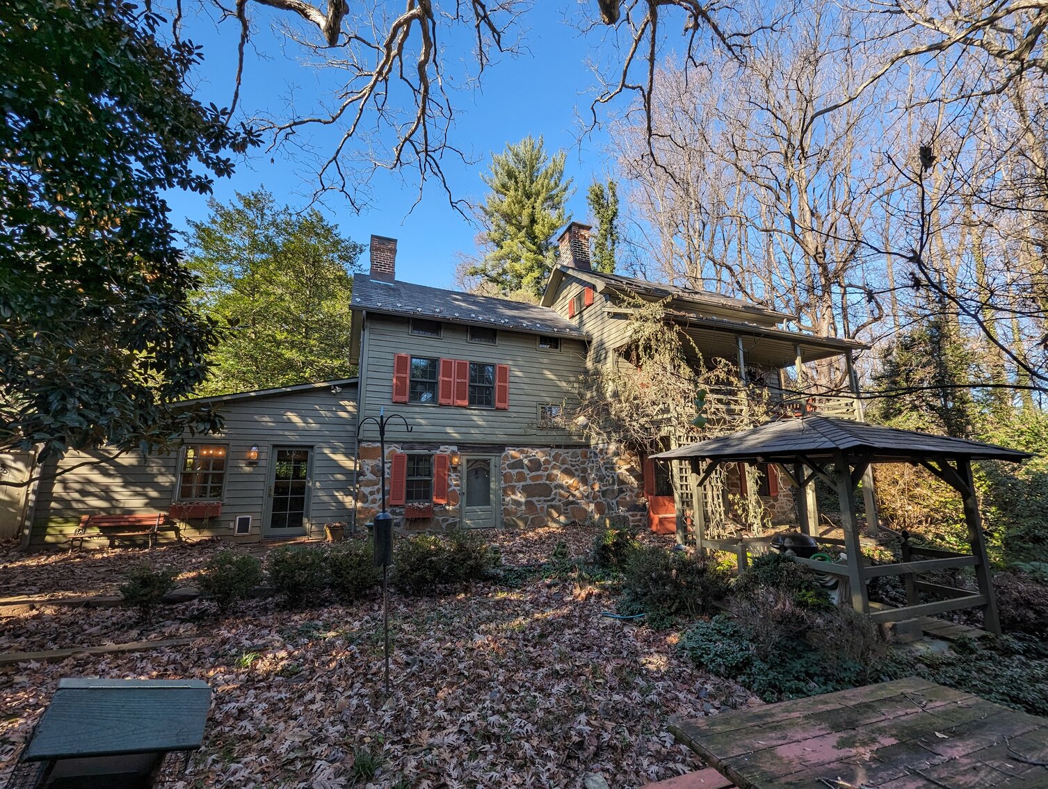 Image for 4 BR, 3 BA COLONIAL STYLE HOME W/ DETACHED GARAGE & STUDIO/EFFICIENCY APT. 1.42 +/- AC ; ANTIQUES, COLLECTIBLES, FURNITURE, TOOLS, & MORE!